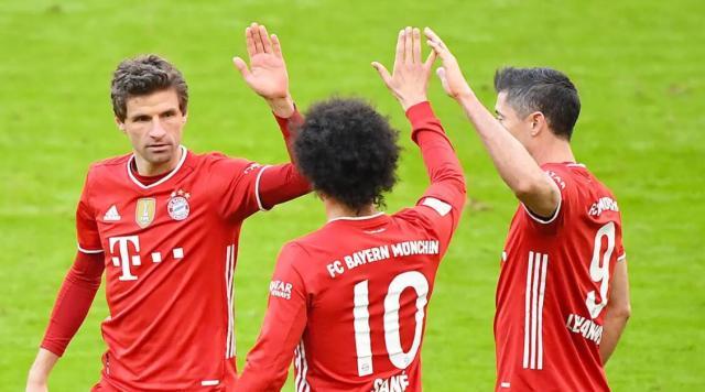 开云体育官网-两位新冠康复者“助”兴，拜仁121岁生日快乐！